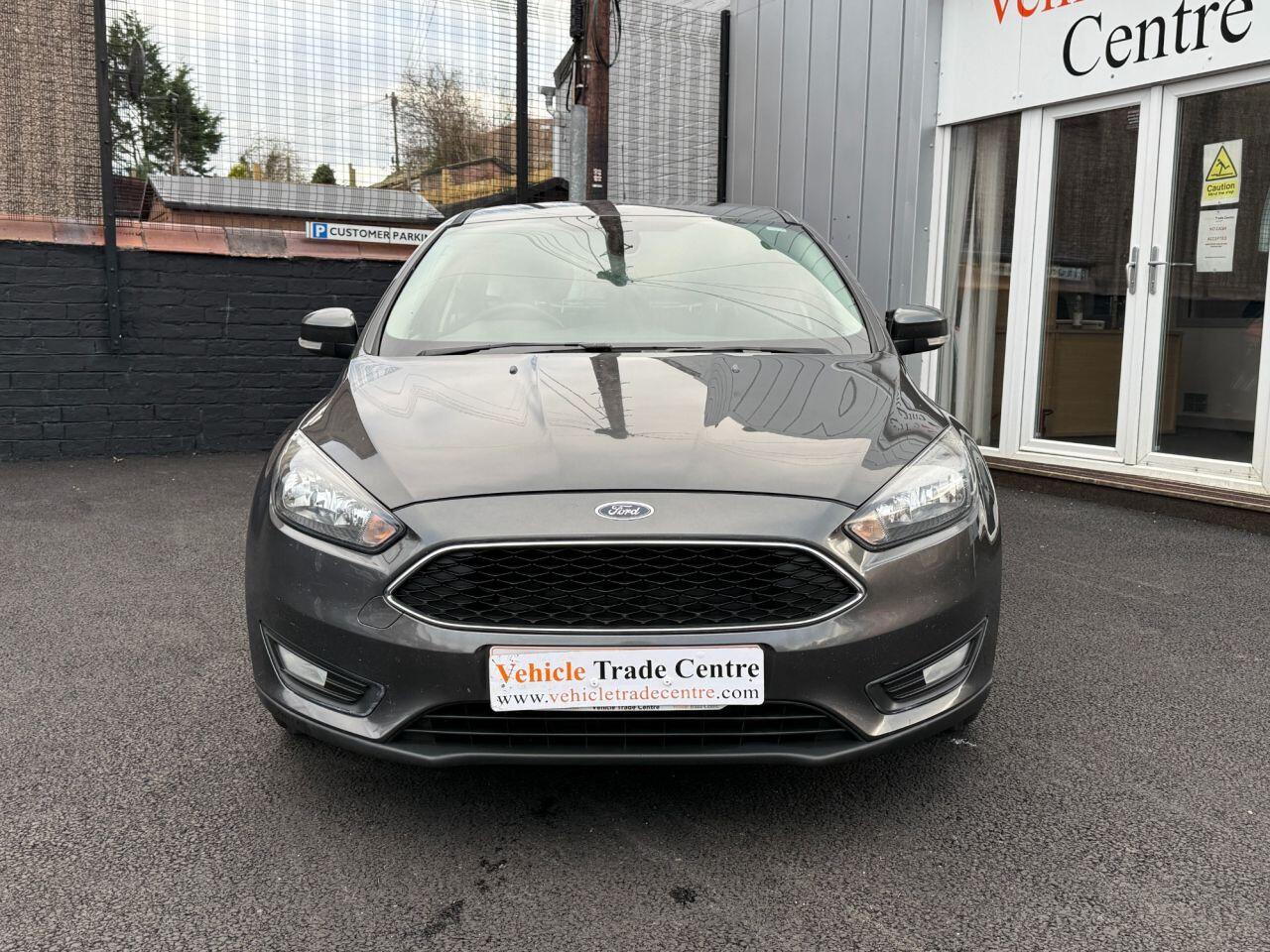 Used Ford Focus 2015 for sale - 76612748: Photo 2