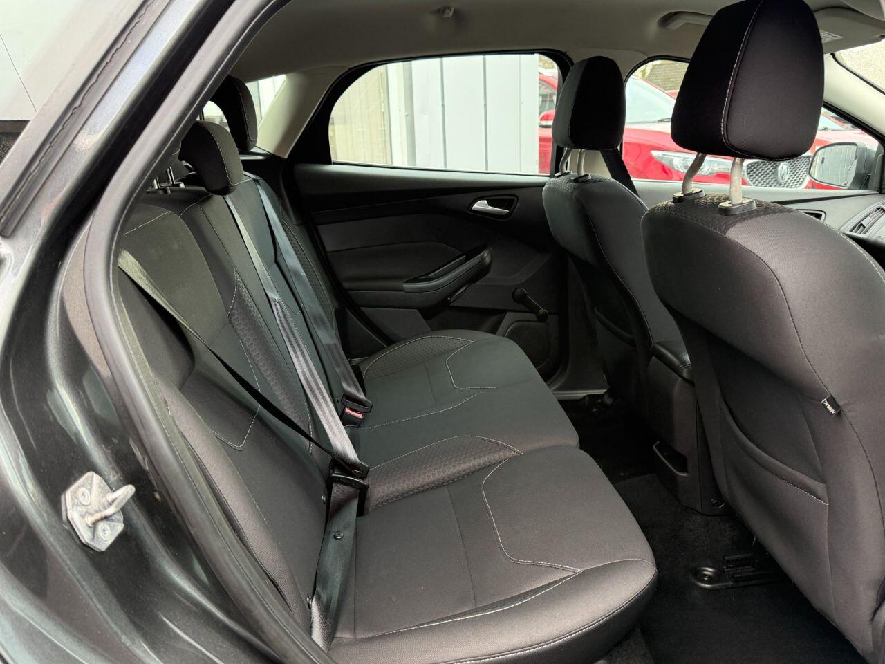 Used Ford Focus 2015 for sale - 76612748: Photo 9