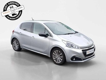 Used Peugeot 208 2016 for sale - 75609544: Photo