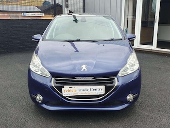 Used Peugeot 208 2013 for sale - 76136338: Photo