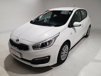Used Kia Ceed 2016 for sale - 77609263: Photo