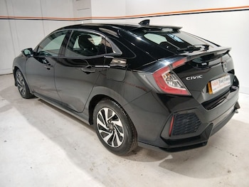 Used Honda Civic 2018 for sale - 78985493: Photo