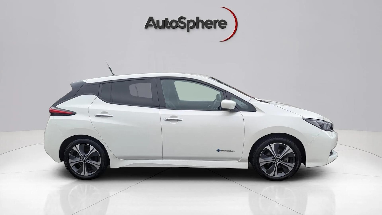 Used Nissan Leaf 2018 for sale - 78087077: Photo 11