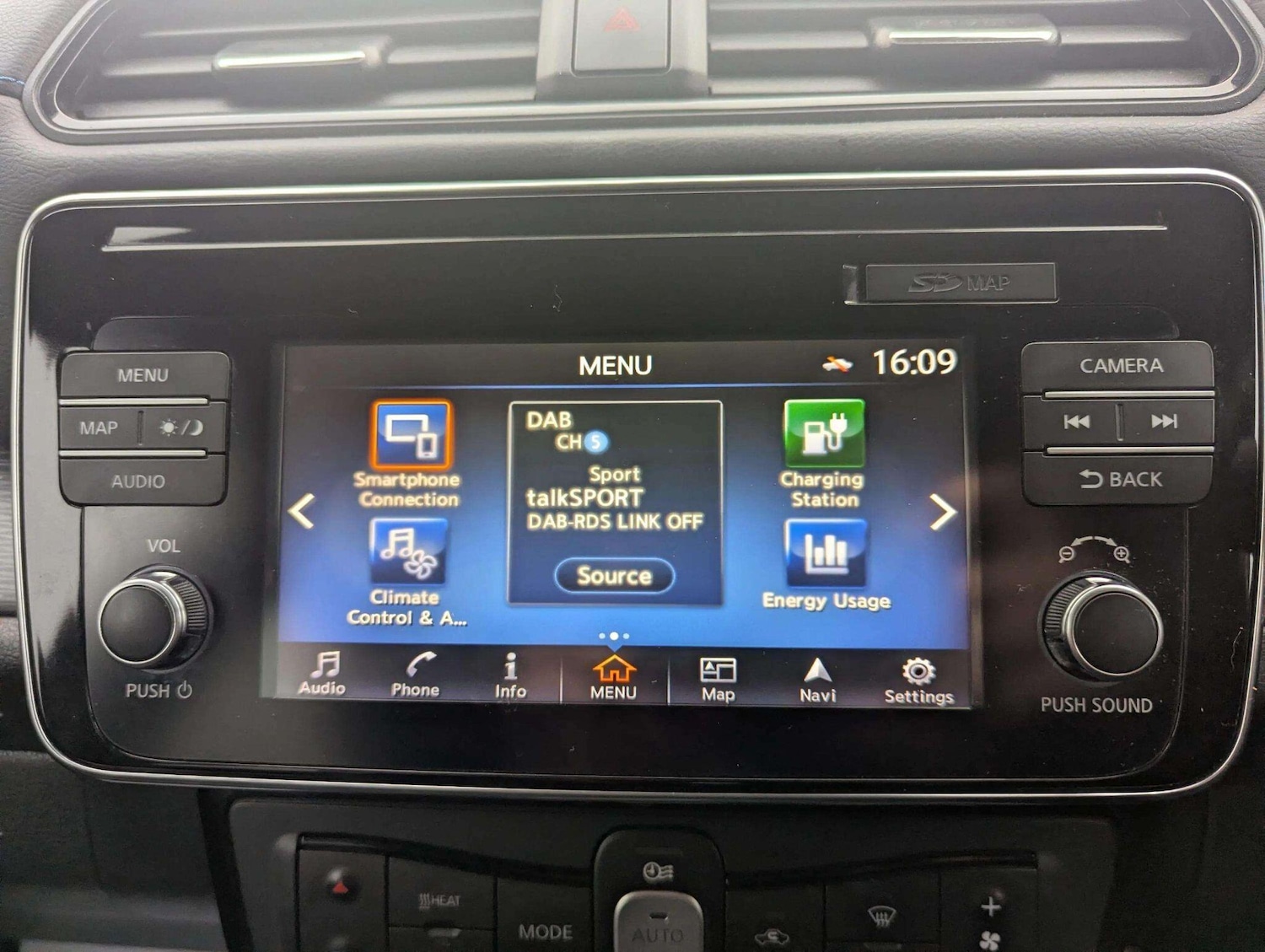 Used Nissan Leaf 2018 for sale - 78087077: Photo 24