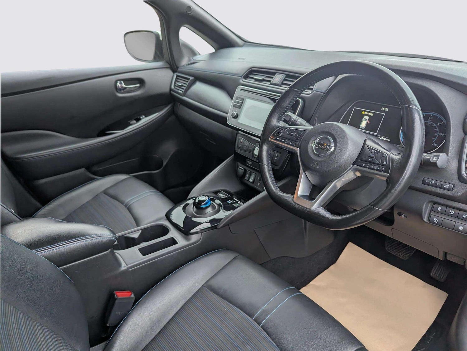 Used Nissan Leaf 2018 for sale - 78087077: Photo 4