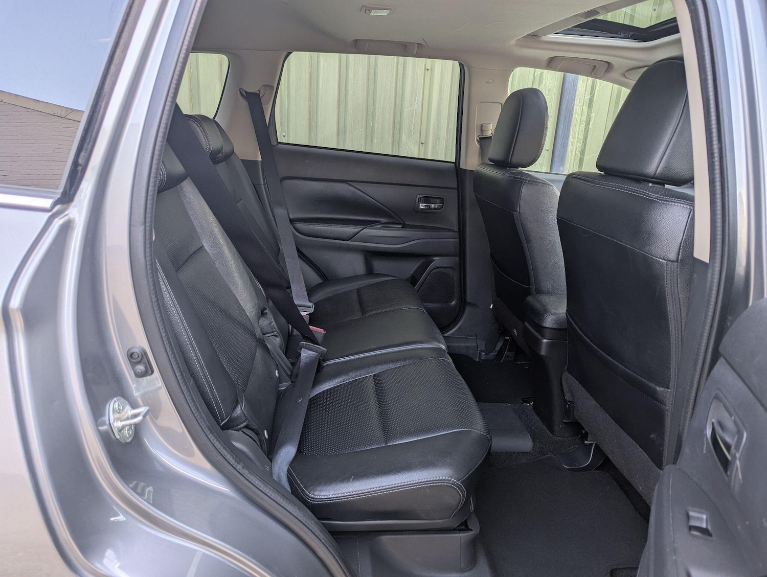 Used Mitsubishi Outlander 2015 for sale - 78086053: Photo 9