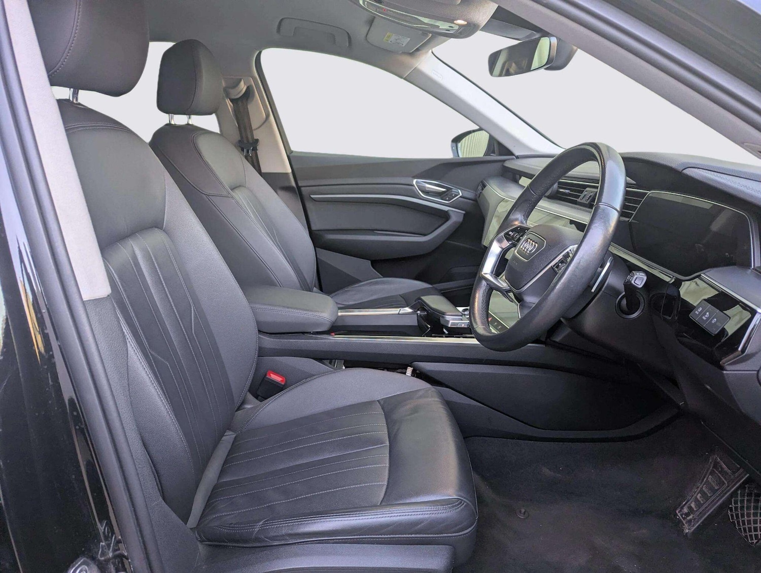 Used Audi e-tron 2021 for sale - 78086386: Photo 4