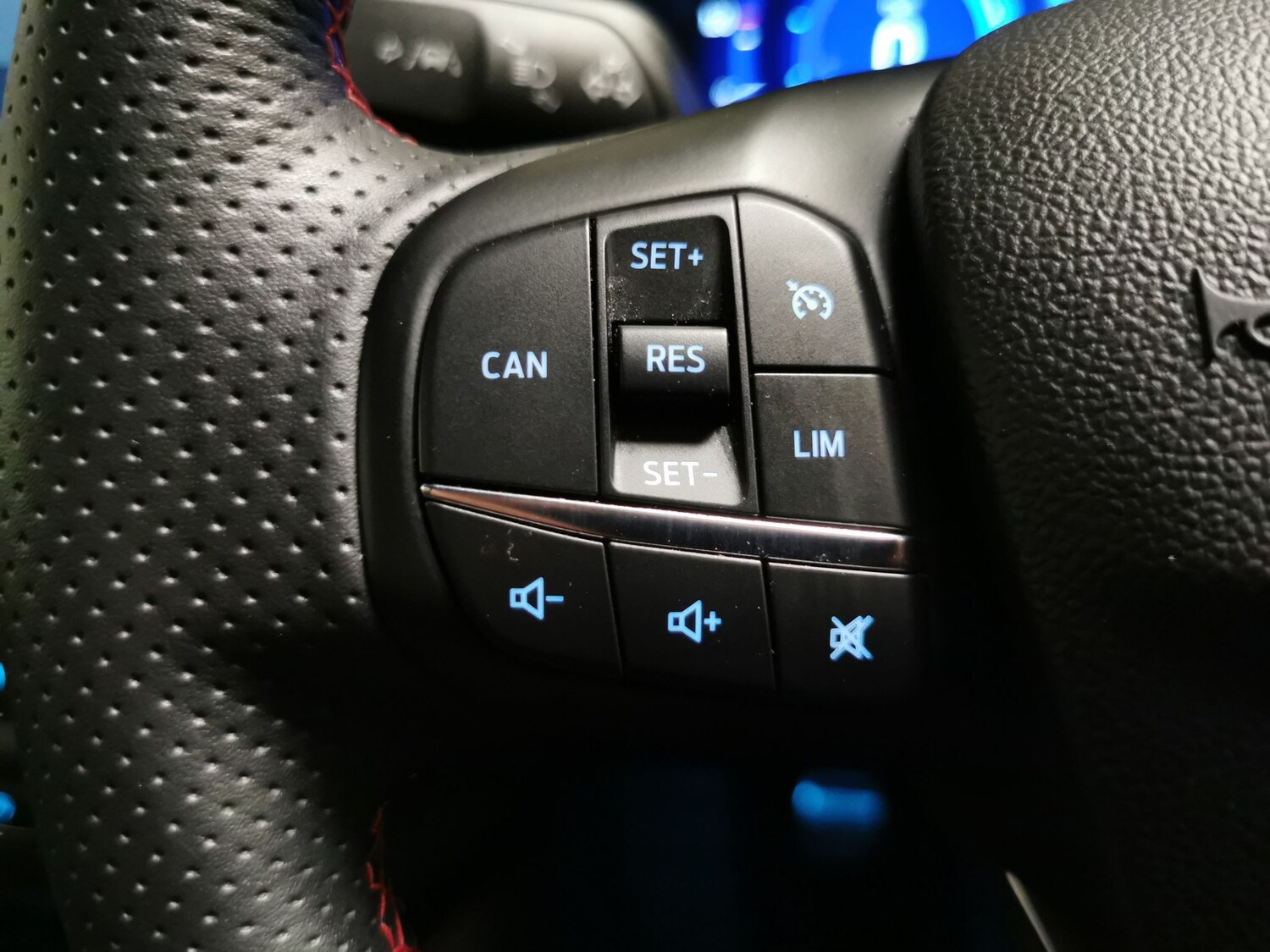 Used Ford Focus 2023 for sale - 77942550: Photo 19