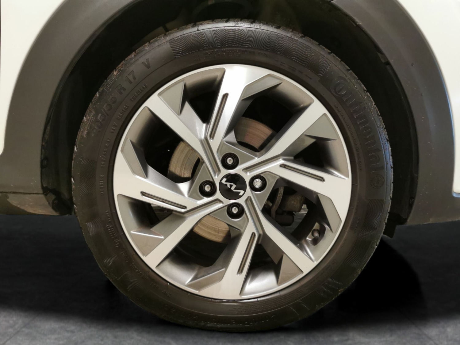 Used Kia Stonic 2023 for sale - 77965696: Photo 23