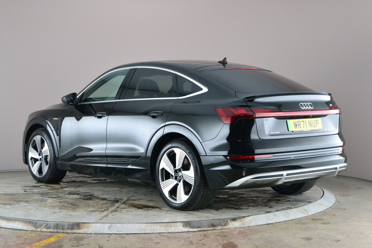 Used Audi e-tron 2021 for sale - 77420751: Photo 14