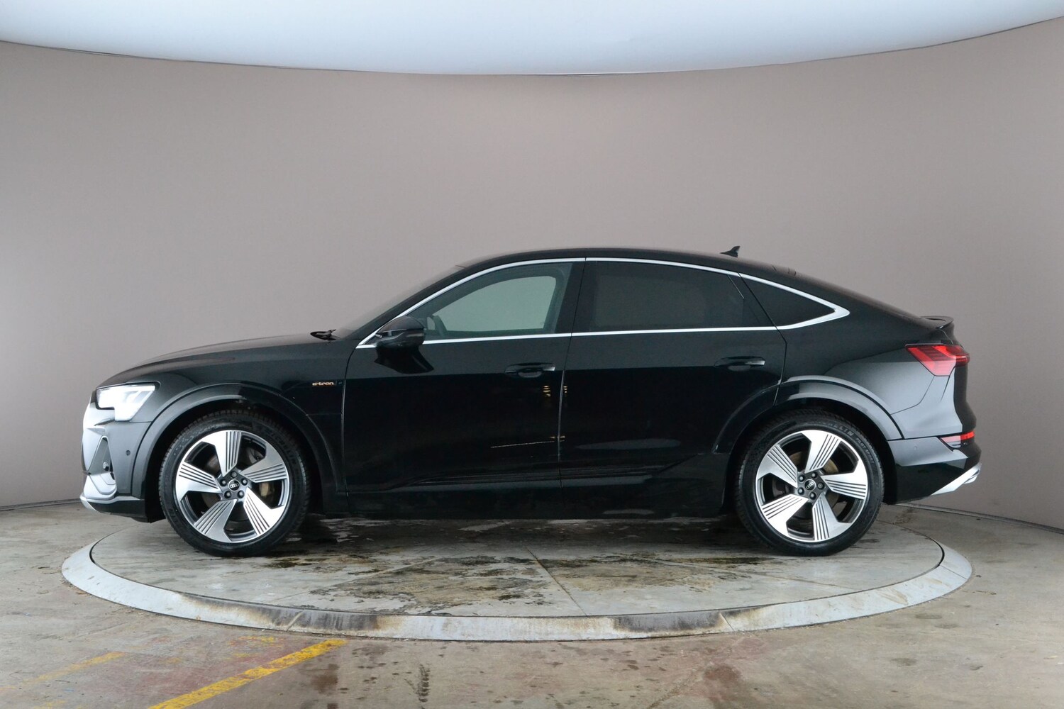 Used Audi e-tron 2021 for sale - 77420751: Photo 15