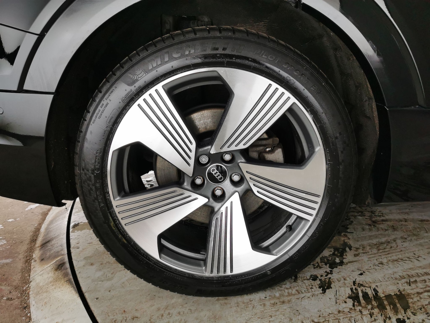 Used Audi e-tron 2021 for sale - 77420751: Photo 30