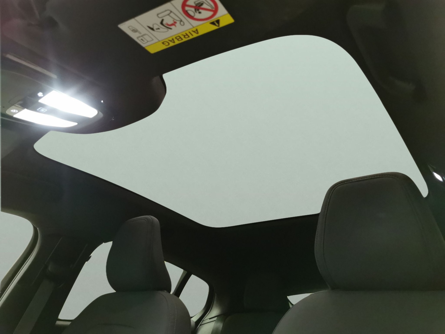 Used Volvo C40 2023 for sale - 78082072: Photo 5