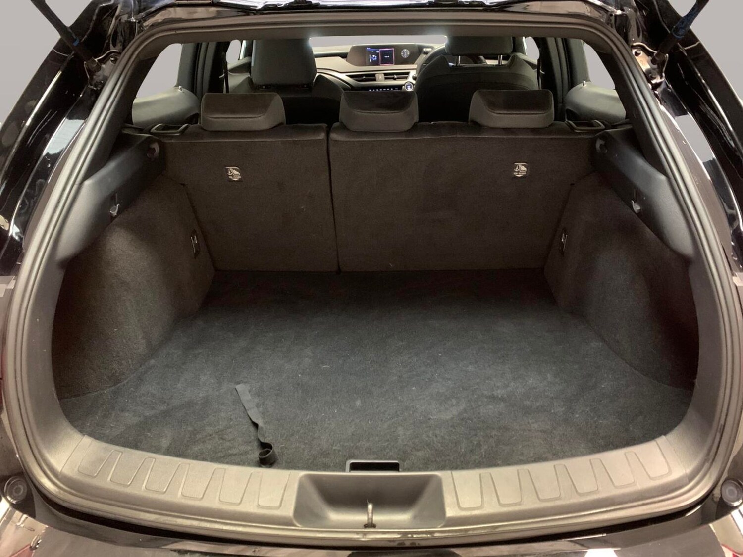 Used Lexus UX 2022 for sale - 77903669: Photo 32