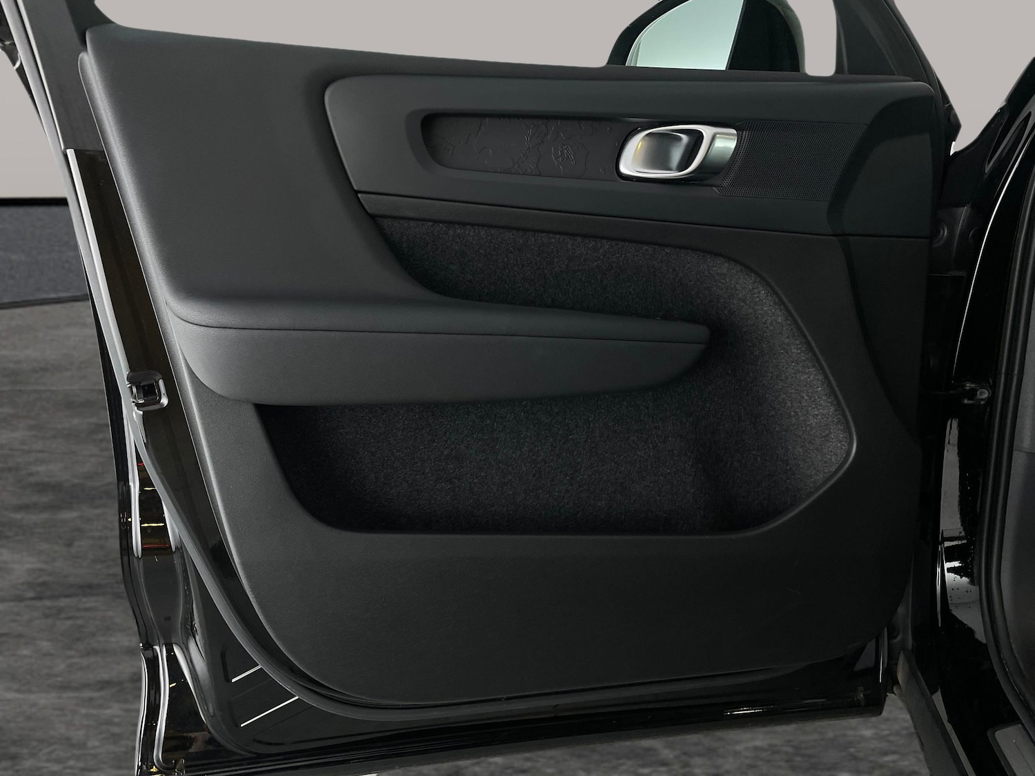 Used Volvo XC40 2023 for sale - 78015042: Photo 26