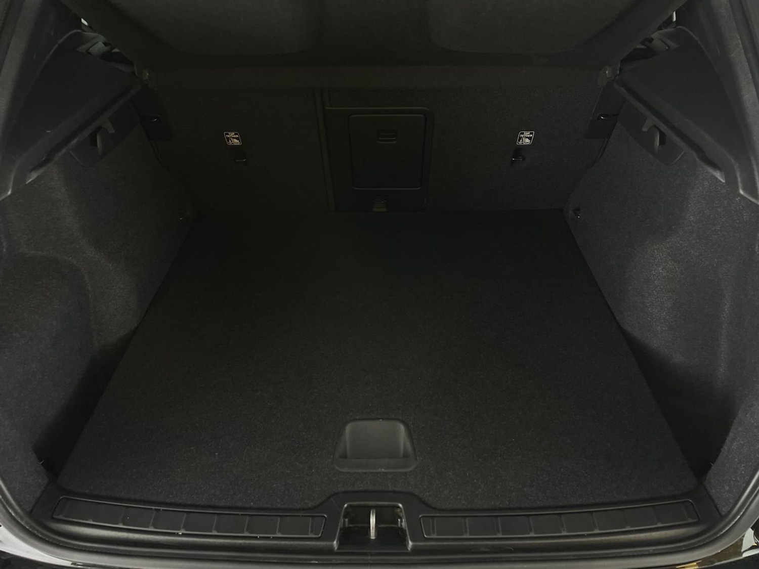 Used Volvo XC40 2023 for sale - 78015042: Photo 30