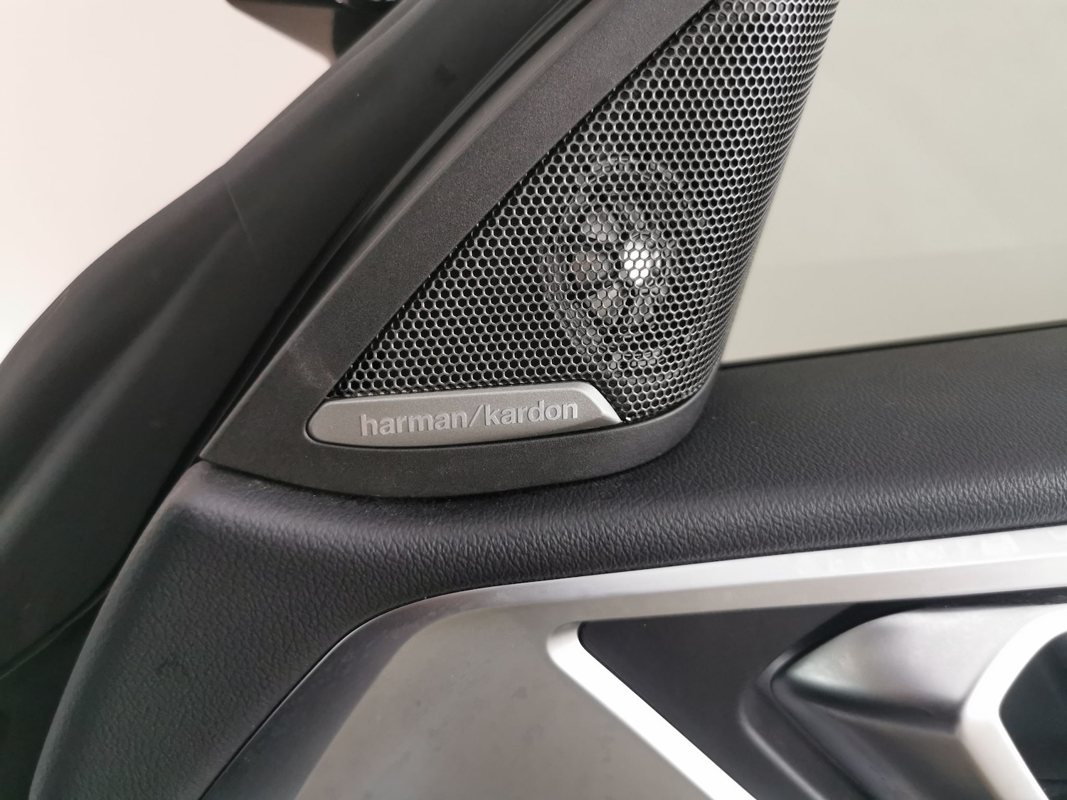 Used BMW i4 2023 for sale - 77592600: Photo 5