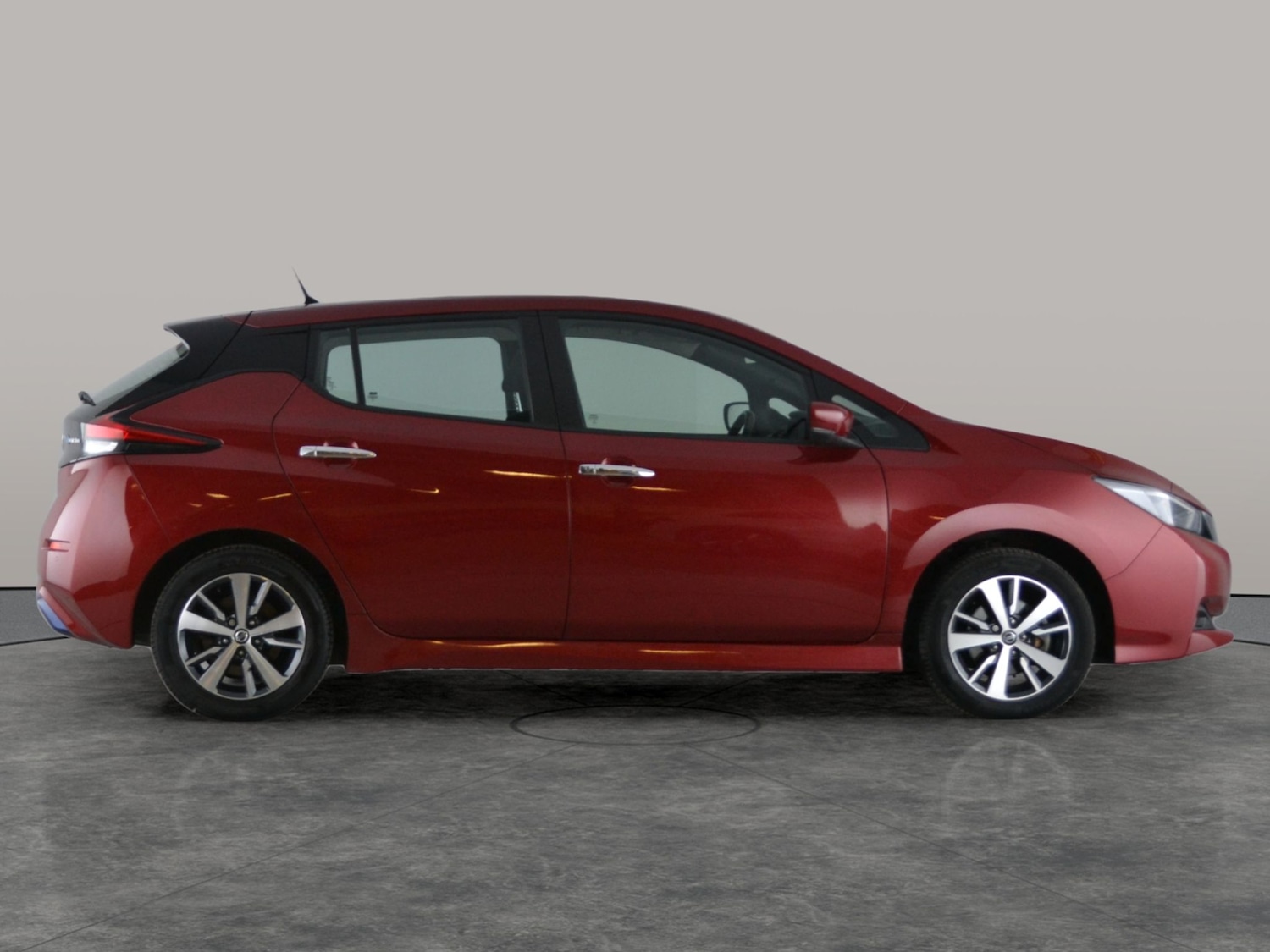 Used Nissan Leaf 2022 for sale - 77234331: Photo 11