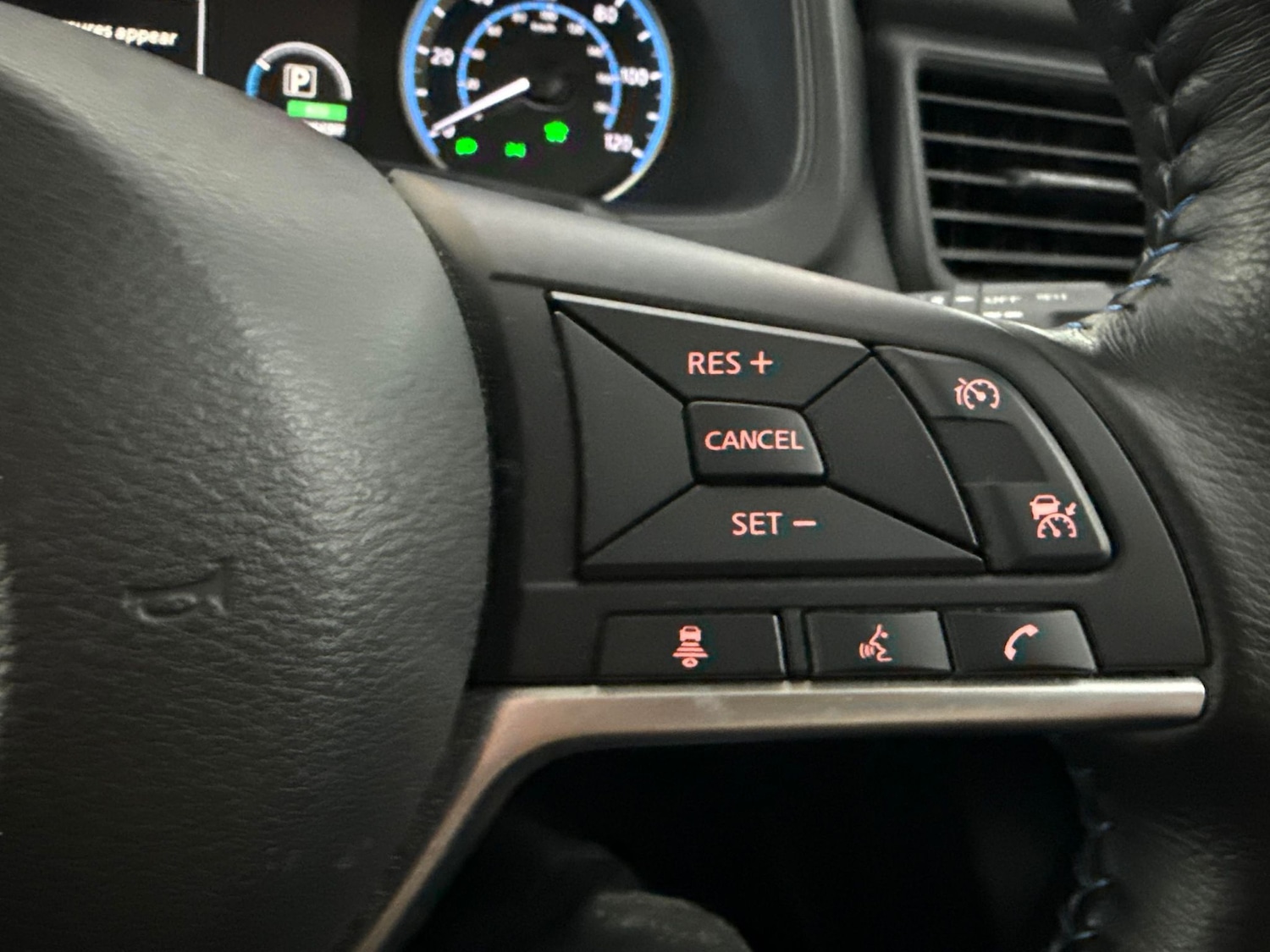 Used Nissan Leaf 2022 for sale - 77234331: Photo 18