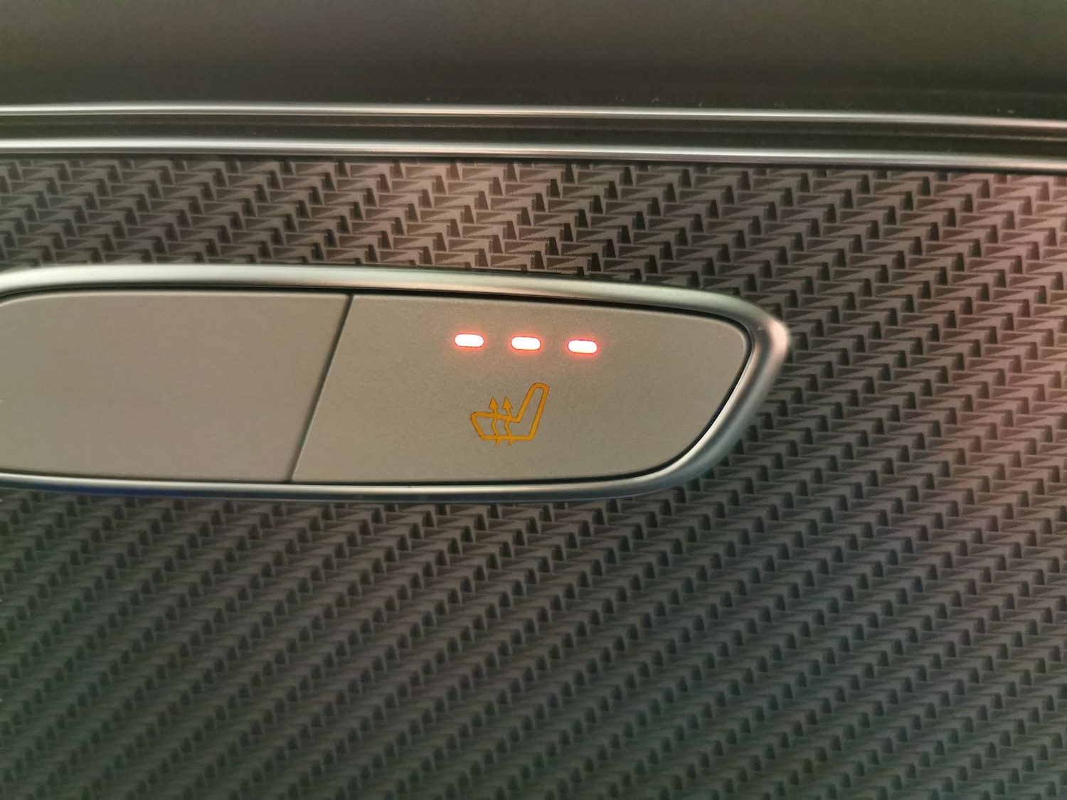 Used Mercedes-Benz EQC 2021 for sale - 77043580: Photo 18