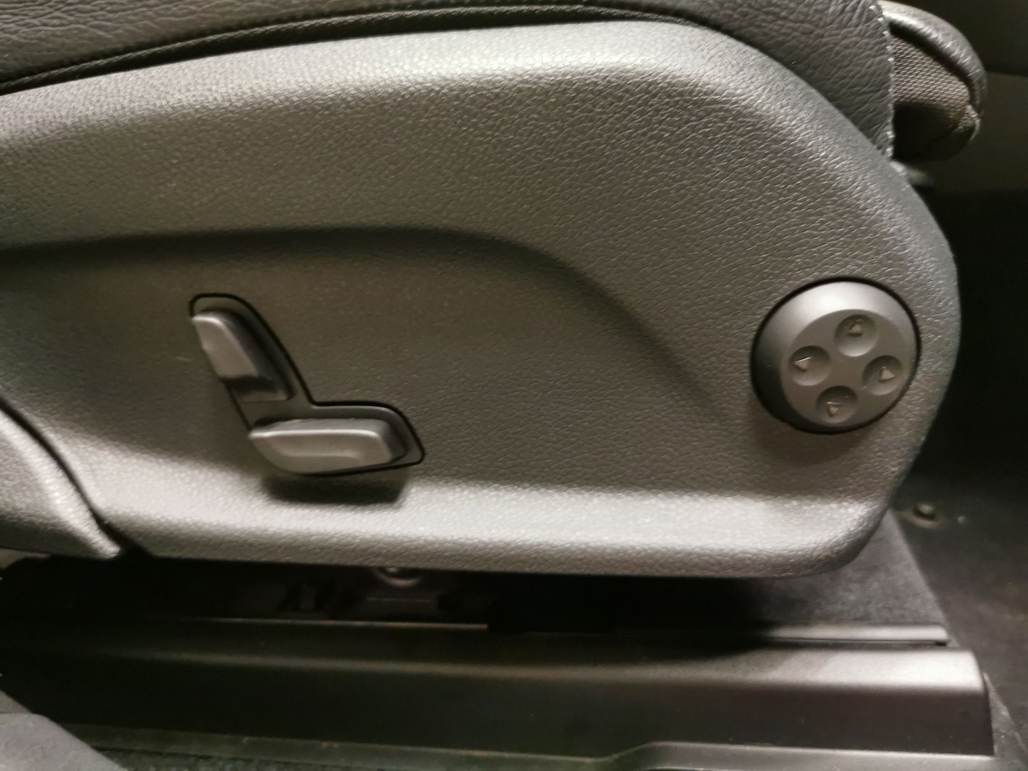 Used Mercedes-Benz EQC 2021 for sale - 77043580: Photo 22