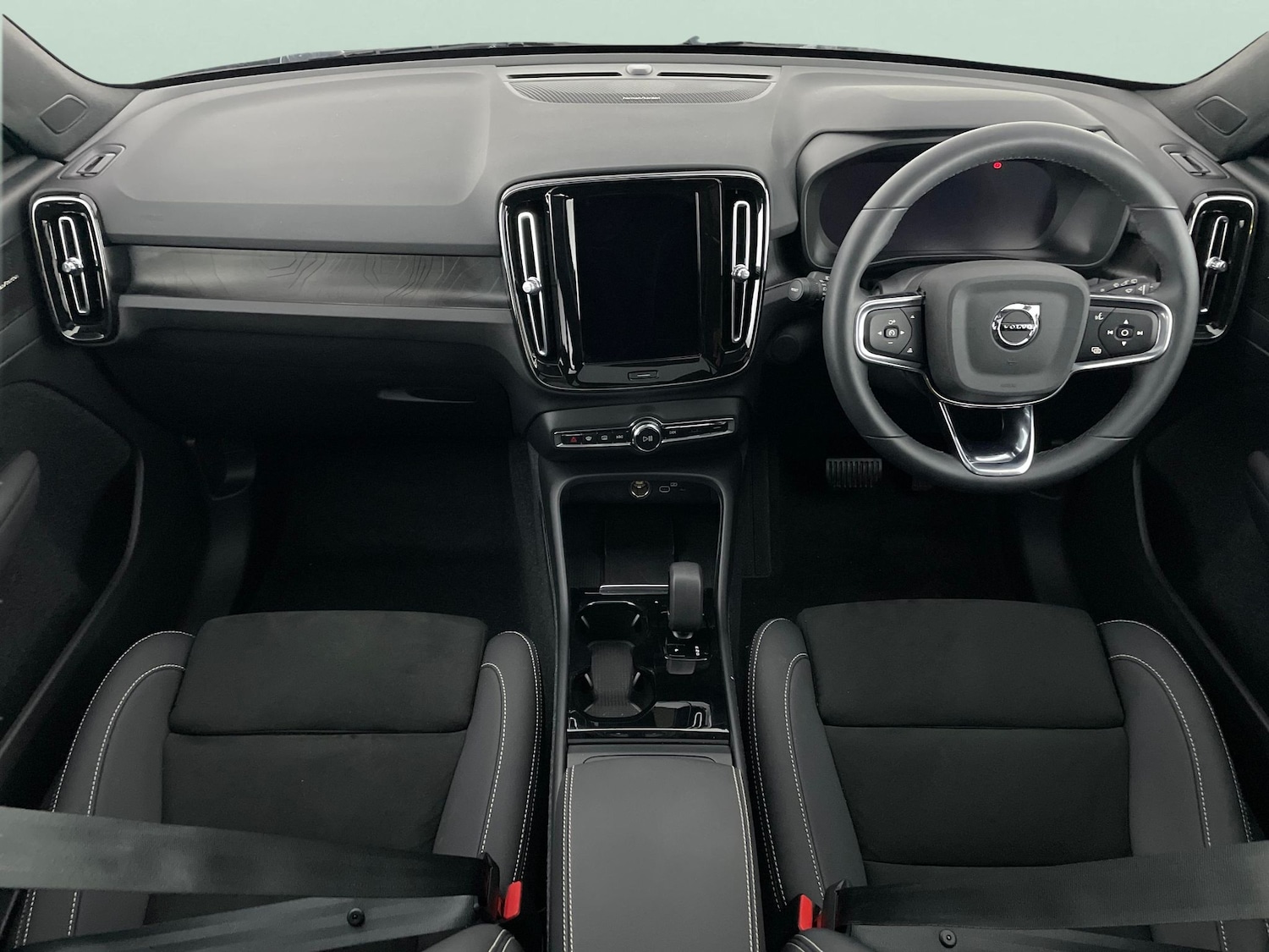 Used Volvo XC40 2024 for sale - 77300802: Photo 9