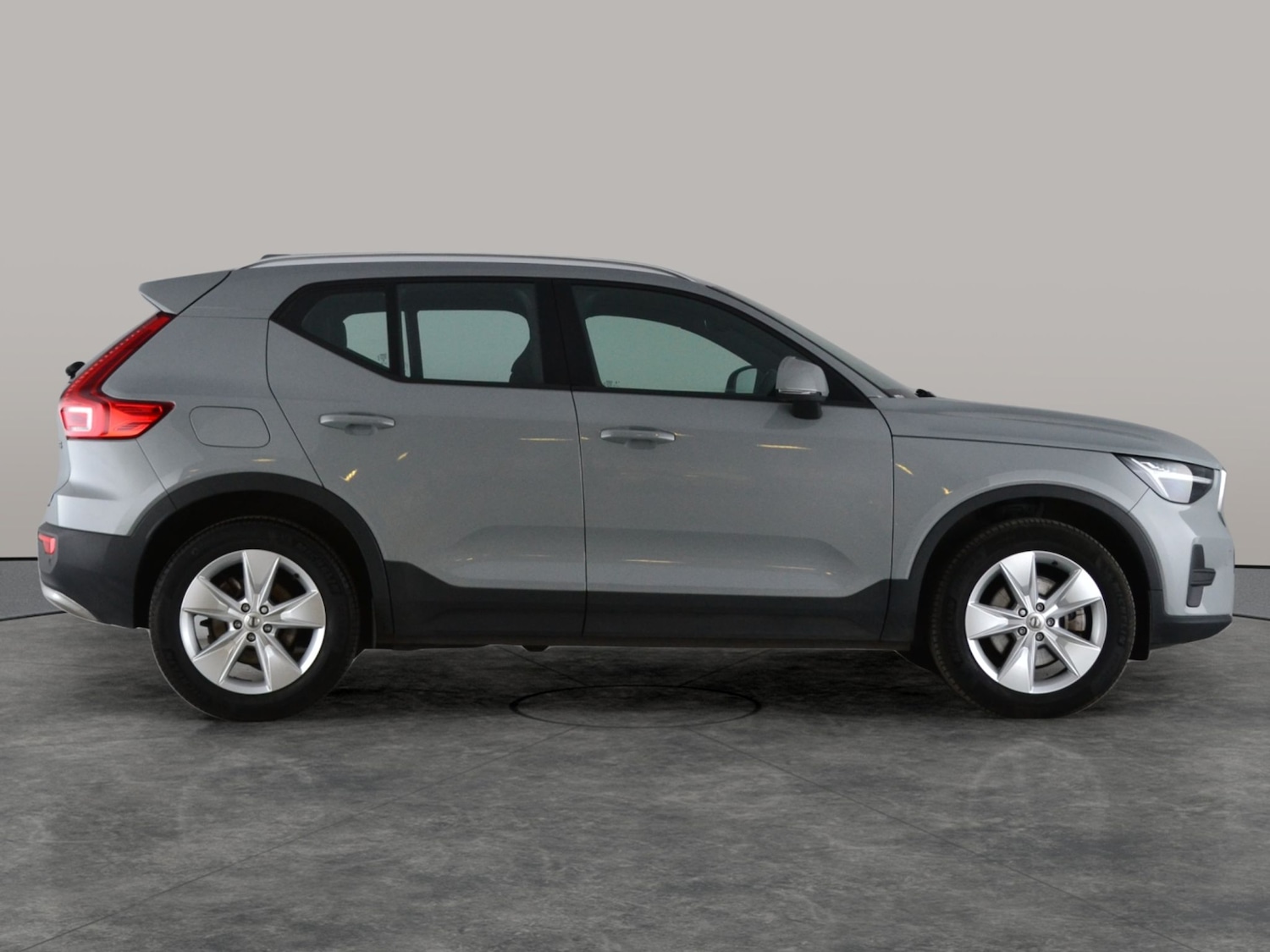 Used Volvo XC40 2024 for sale - 77069663: Photo 11
