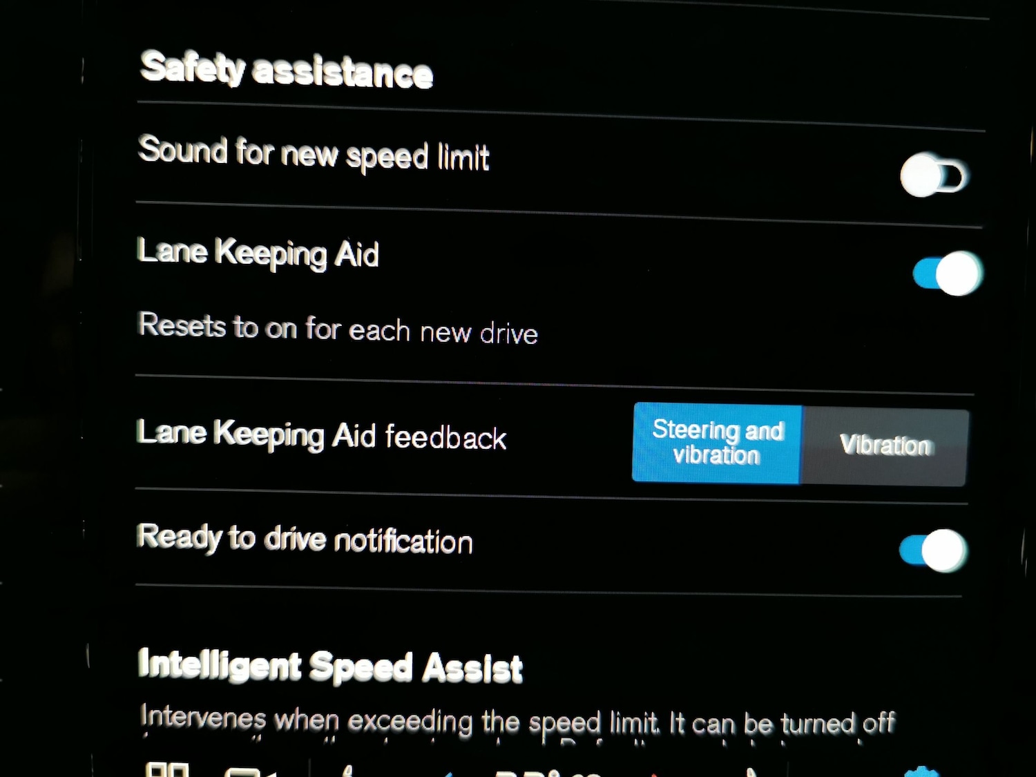 Used Volvo XC40 2024 for sale - 77069663: Photo 21