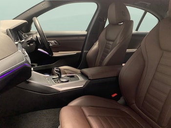 Used BMW 3 Series 2021 for sale - 77631030: Photo