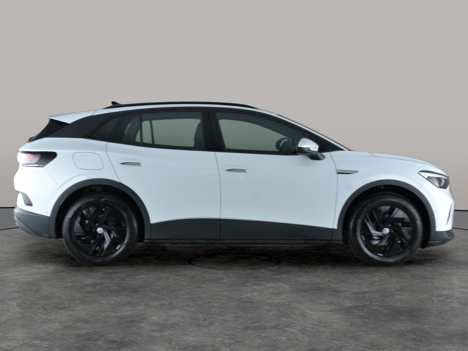 Used Volkswagen ID.4 2023 for sale - 77364931: Photo 8