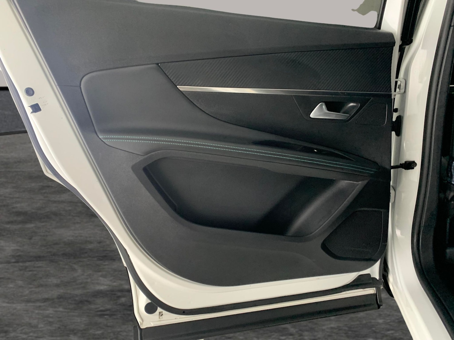 Used Peugeot 5008 for sale - 77003060: Photo 28