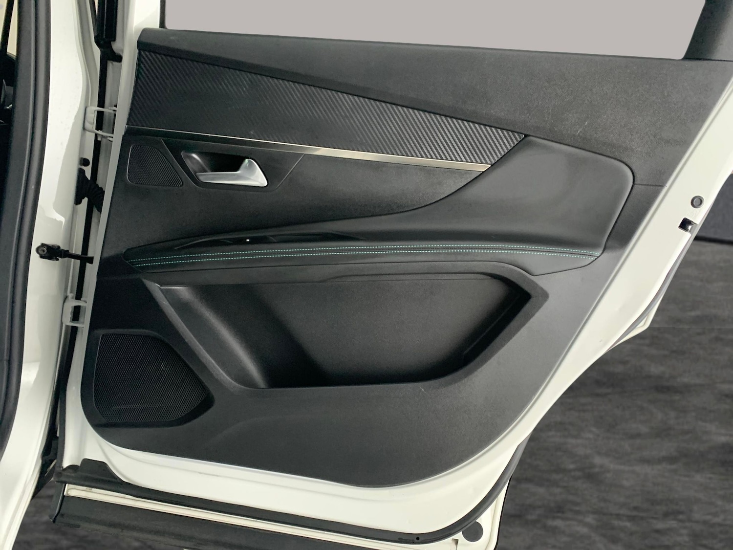 Used Peugeot 5008 for sale - 77003060: Photo 29