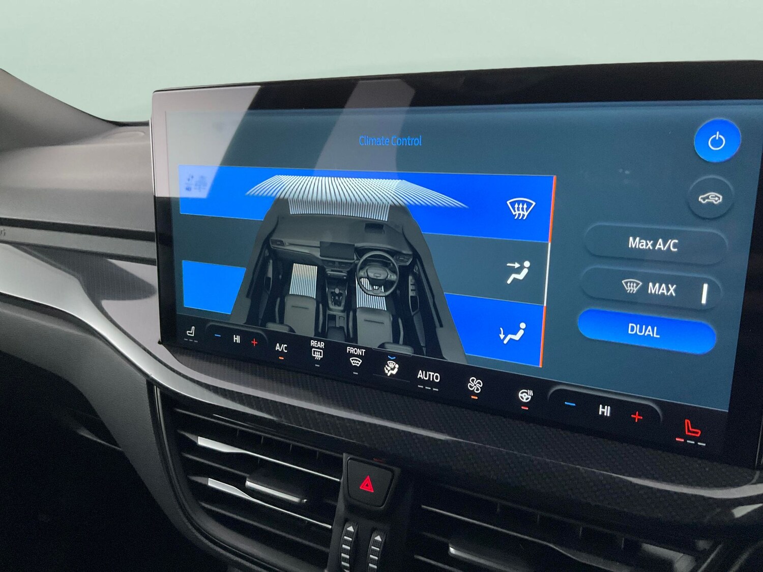 Used Ford Focus 2023 for sale - 76364935: Photo 24