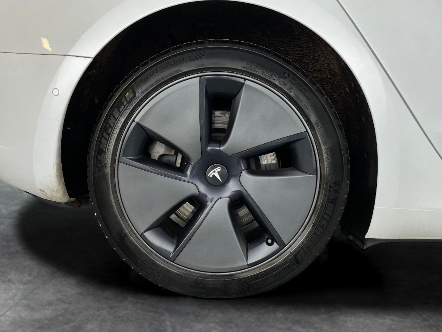 Used Tesla Model 3 2021 for sale - 76835237: Photo 34