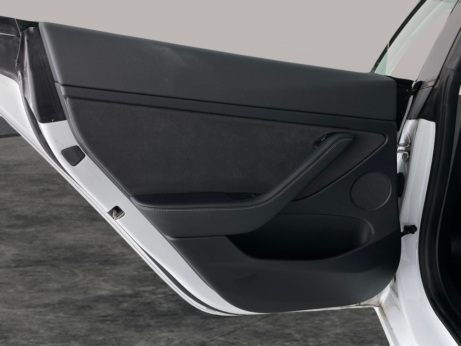 Used Tesla Model 3 2021 for sale - 76835237: Photo 37