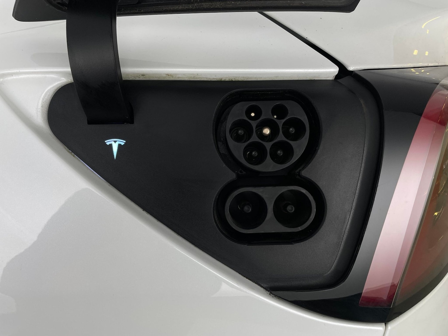 Used Tesla Model 3 2021 for sale - 76835237: Photo 40