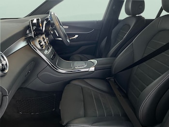 Used Mercedes-Benz GLC 2020 for sale - 78484529: Photo