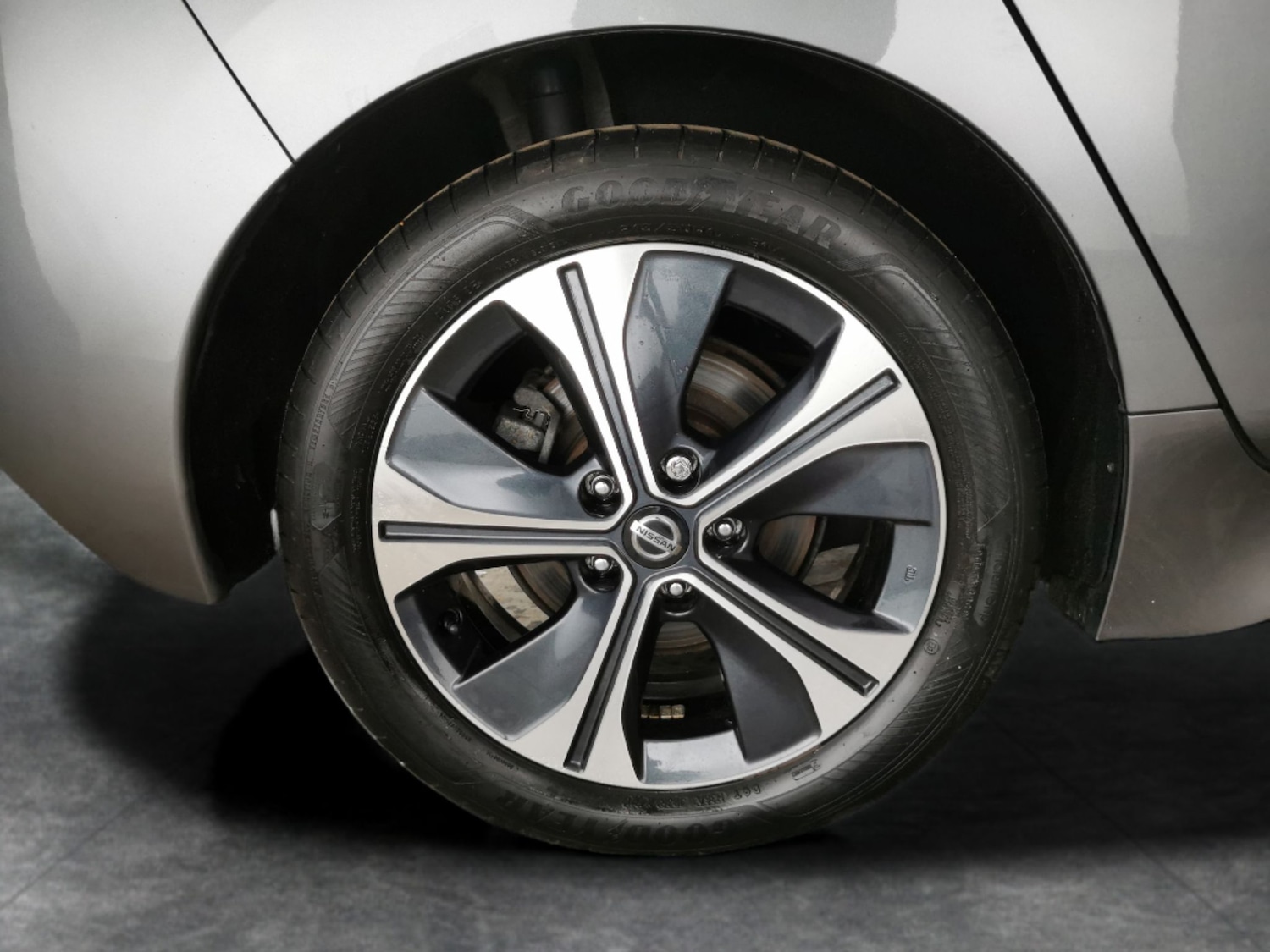 Used Nissan Leaf 2021 for sale - 77702979: Photo 30