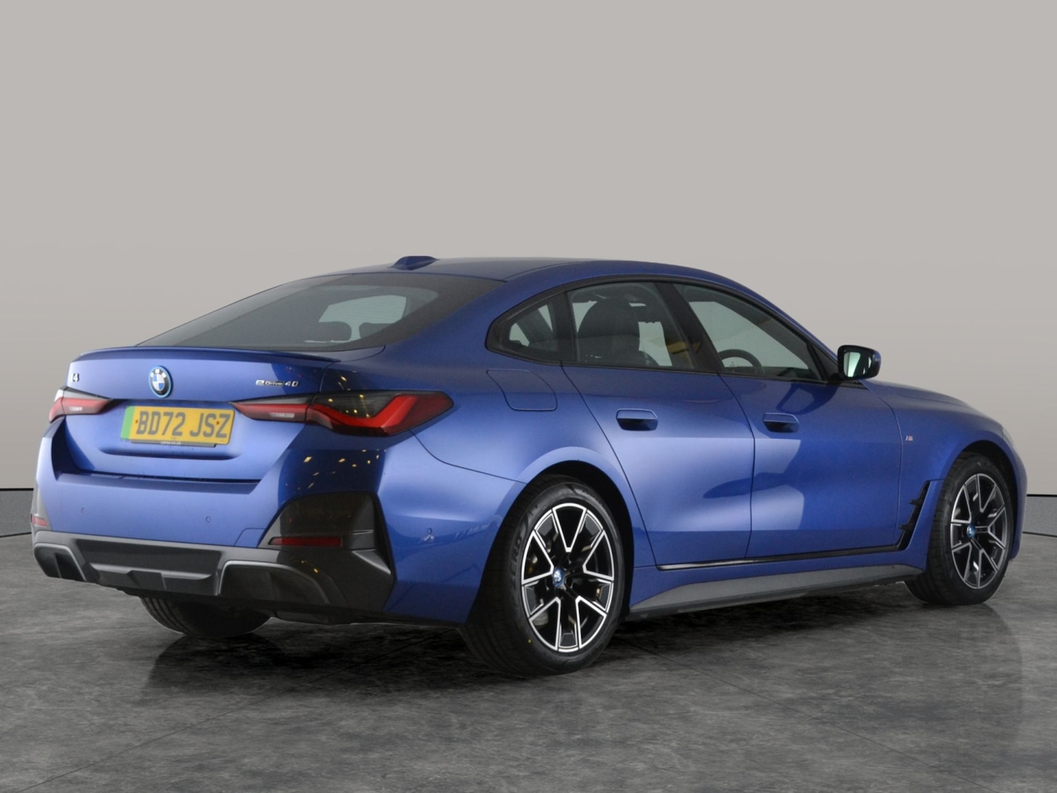 Used BMW i4 2022 for sale - 76640891: Photo 11