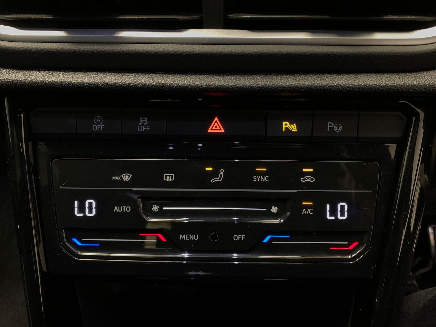 Used Volkswagen T-Roc 2023 for sale - 76487720: Photo 19