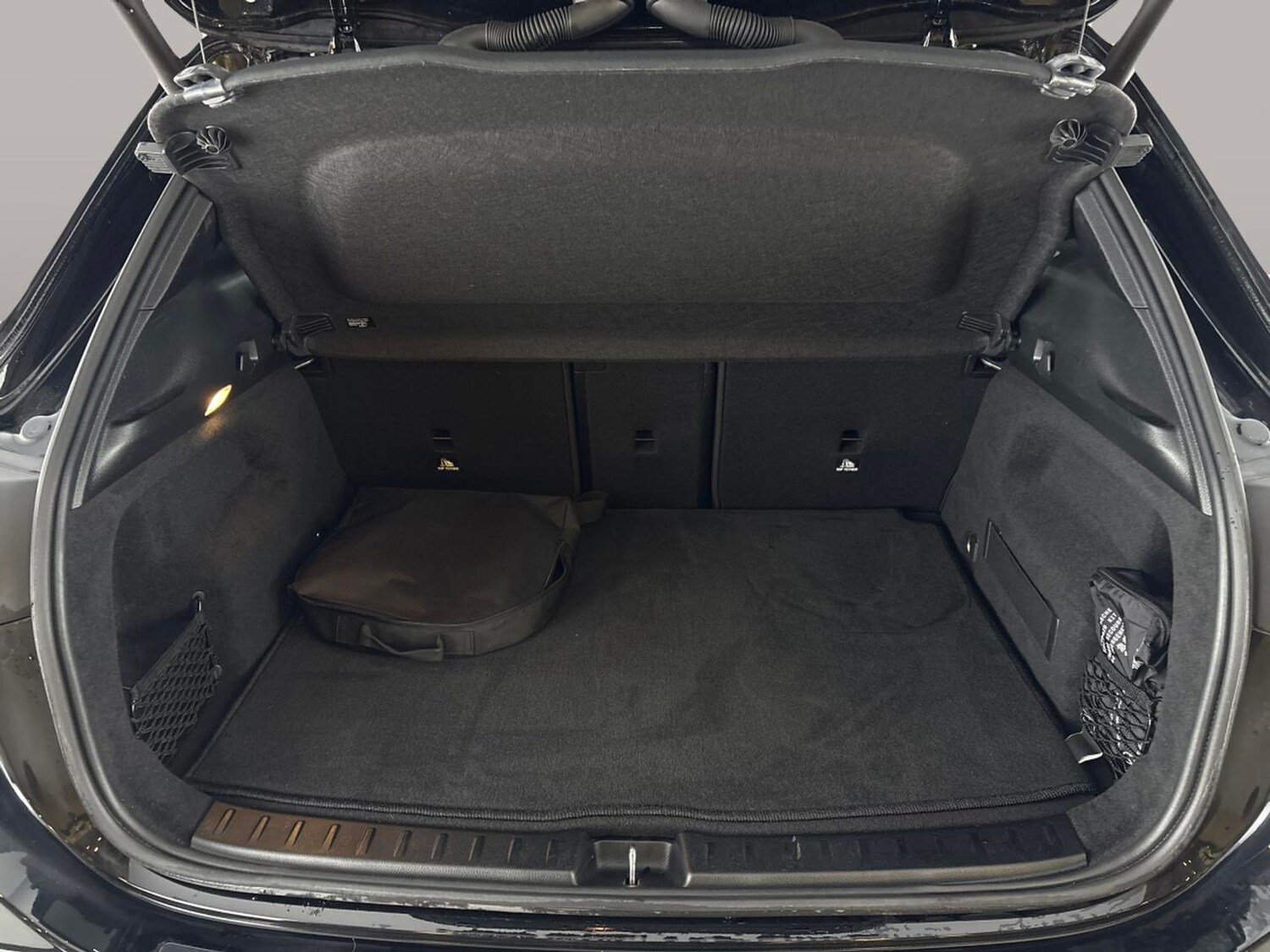 Used Mercedes-Benz EQA for sale - 77902137: Photo 41