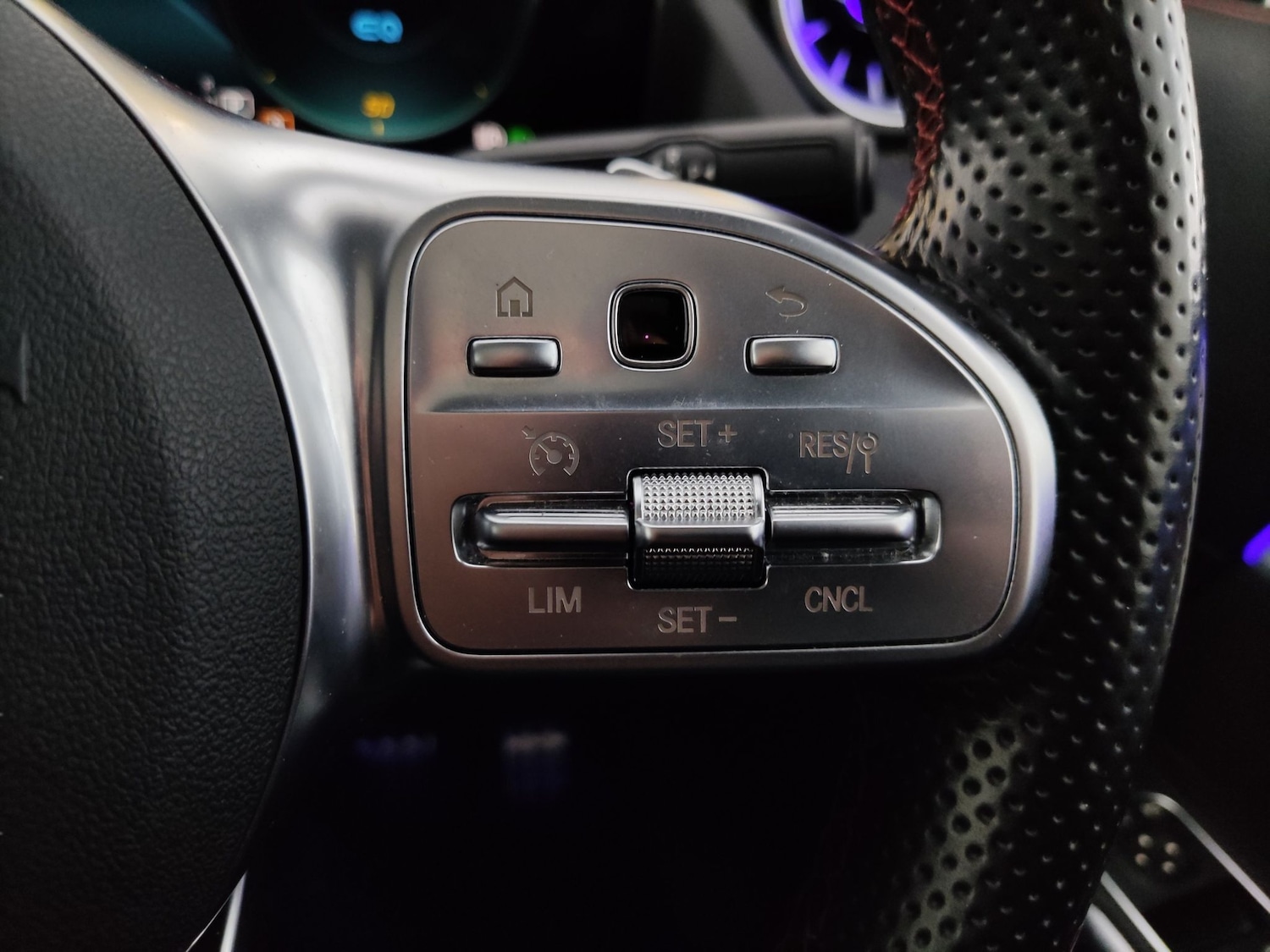 Used Mercedes-Benz EQA 2022 for sale - 78000925: Photo 24