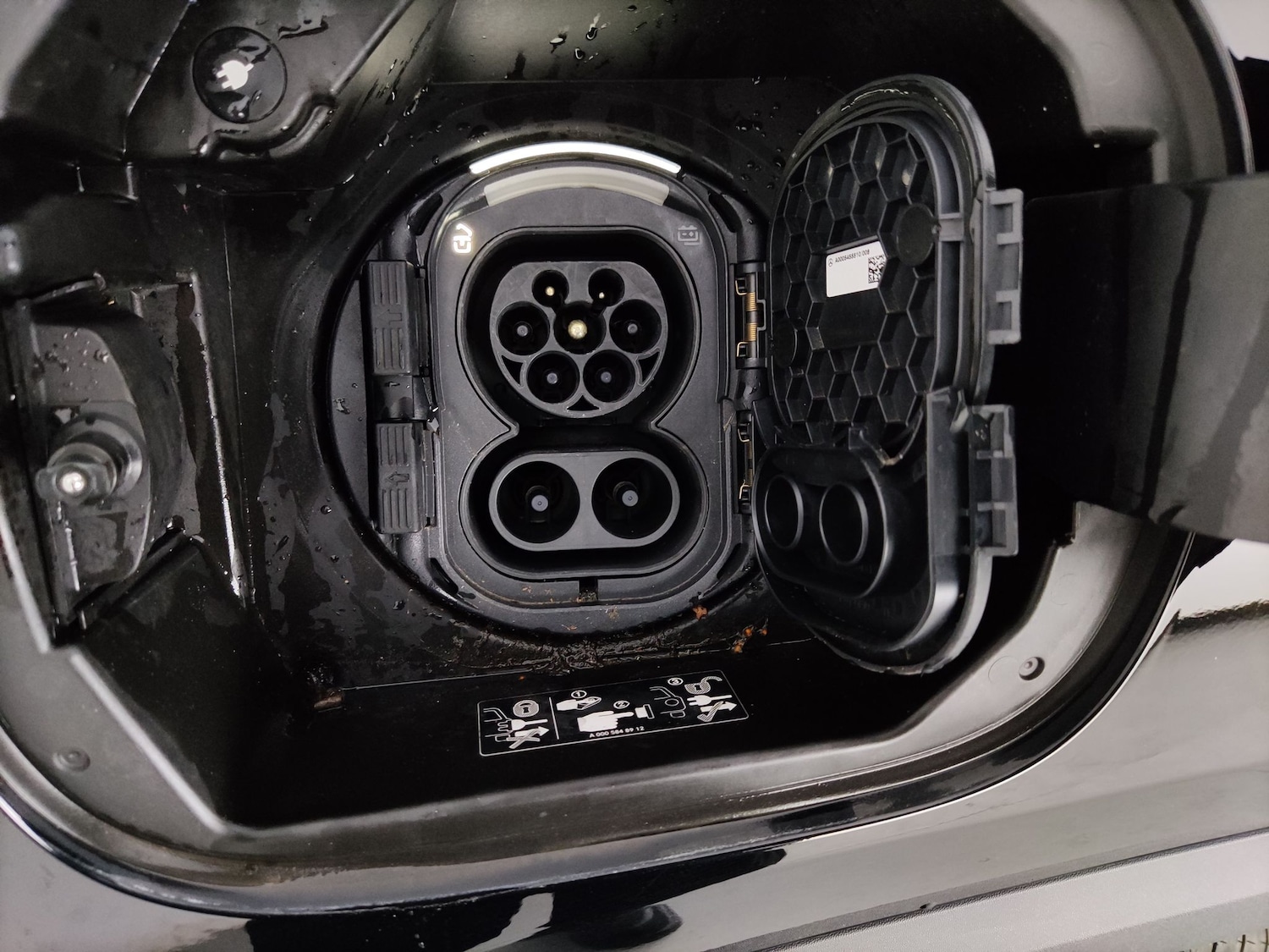 Used Mercedes-Benz EQA 2022 for sale - 78000925: Photo 37