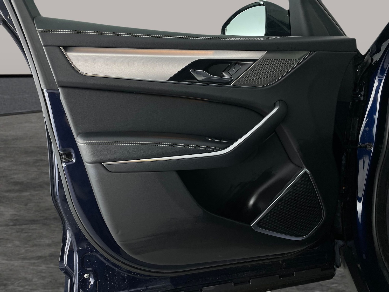 Used Jaguar F-Pace 2023 for sale - 77917019: Photo 34