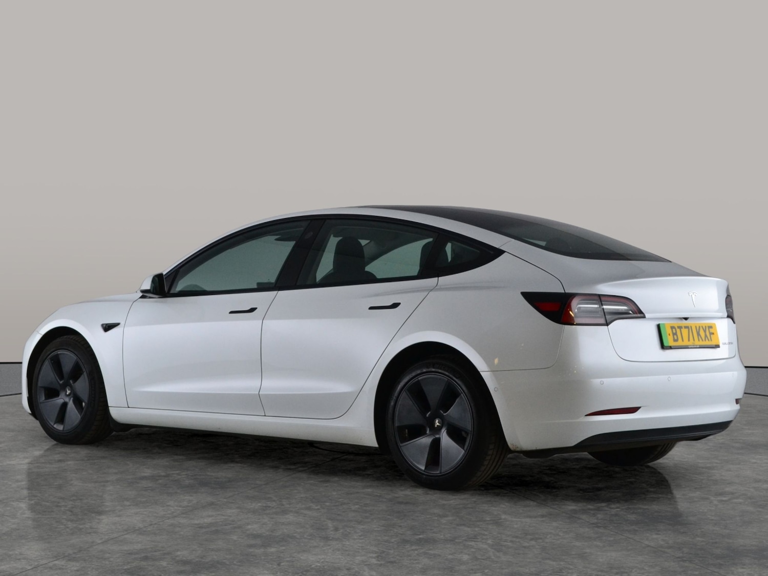 Used Tesla Model 3 2021 for sale - 76960557: Photo 10