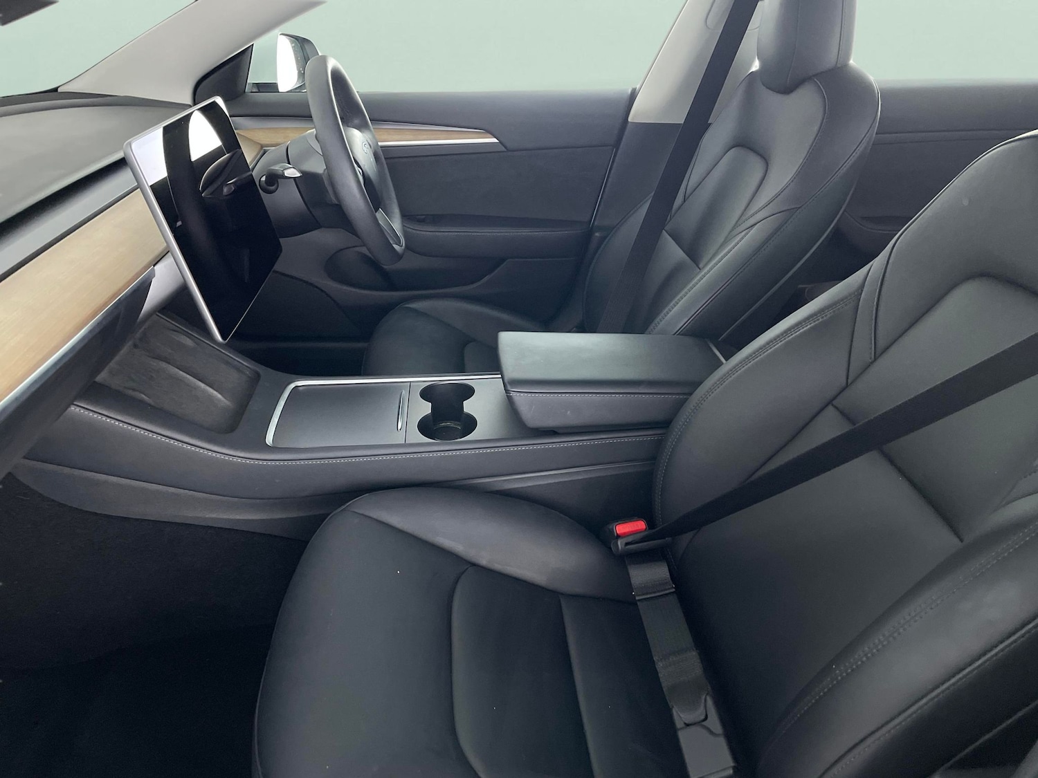 Used Tesla Model 3 2021 for sale - 76960557: Photo 4