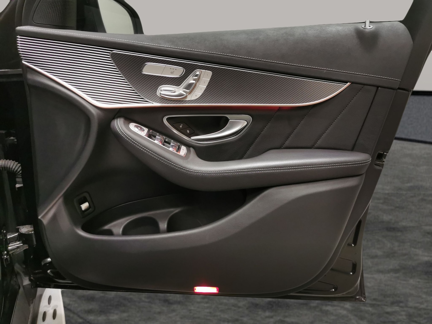 Used Mercedes-Benz EQC 2021 for sale - 76319019: Photo 38