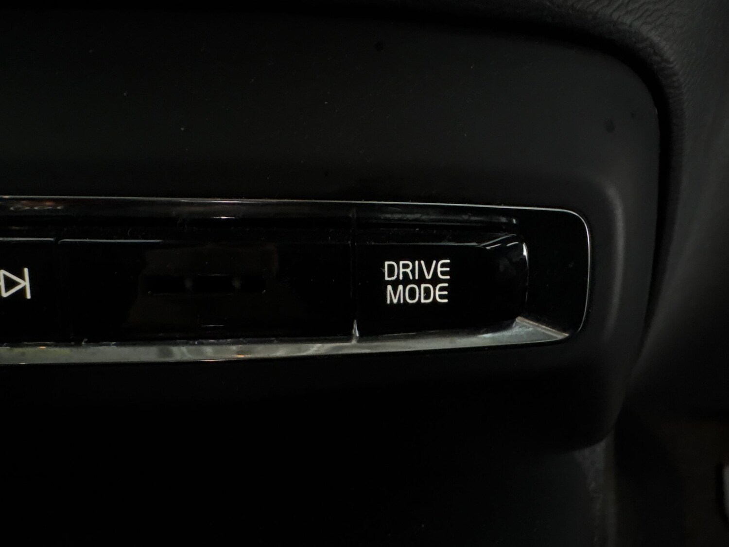 Used Volvo XC40 2022 for sale - 77499934: Photo 26