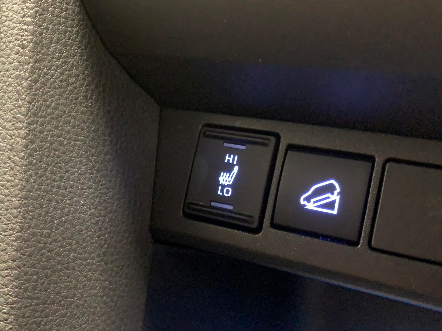 Used Toyota Yaris Cross 2022 for sale - 77043559: Photo 18