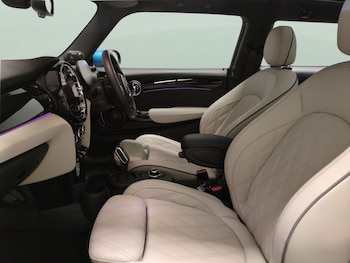 Used MINI Hatch 2023 for sale - 77856042: Photo